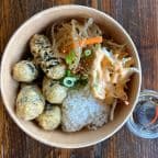 Best K-Fried Glass Noodles Seaweed Roll Cup Bop (Vegetarian) in Fairview, TX